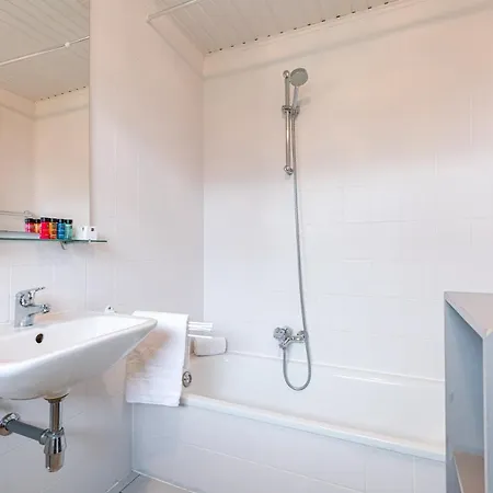 De Strandjutter 8 Persons Casa de Férias *