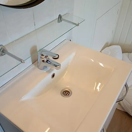 בית נופש Family Bungalow De Strandjutter 8 People